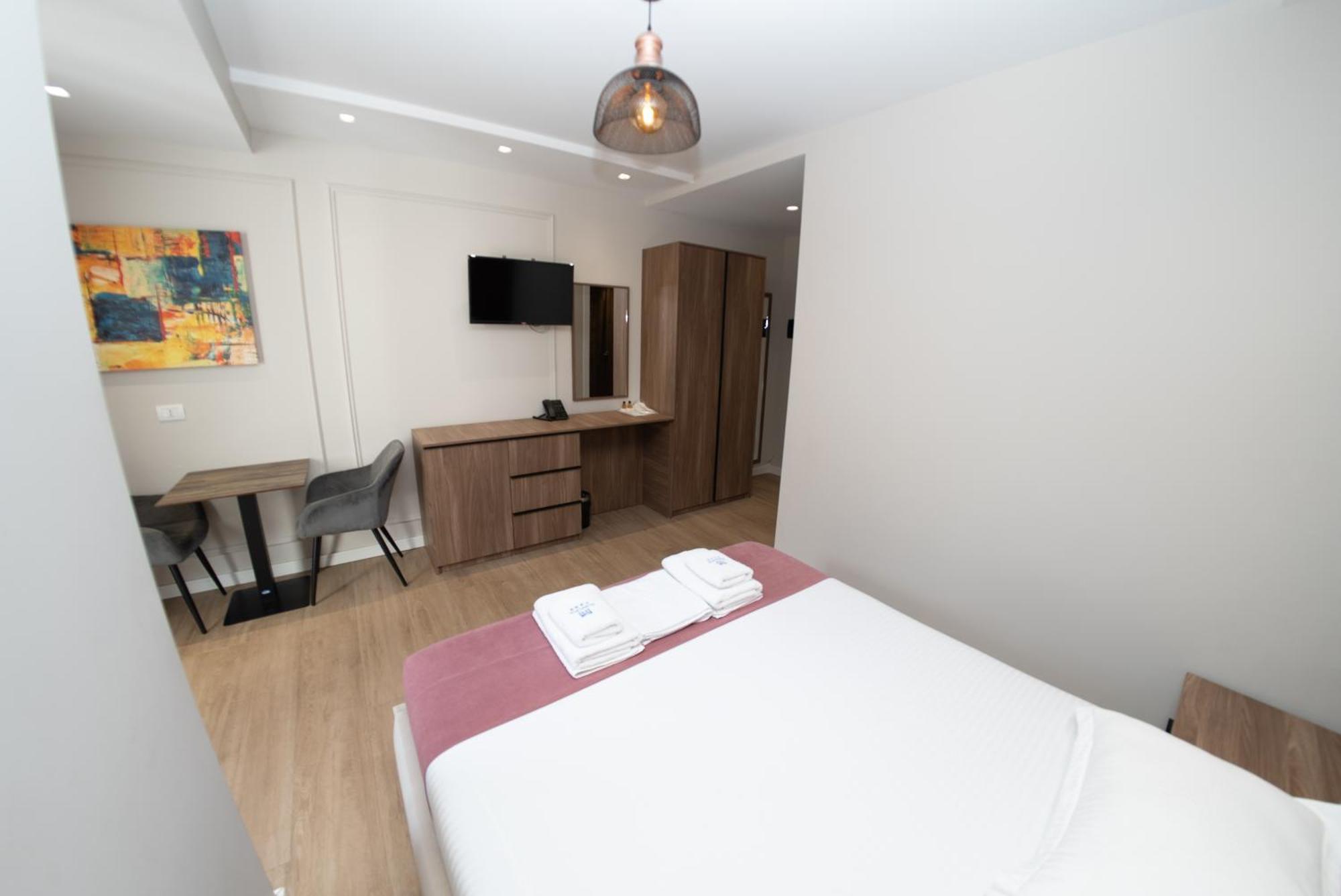 Hotel Monopoly Peshkopi Екстериор снимка