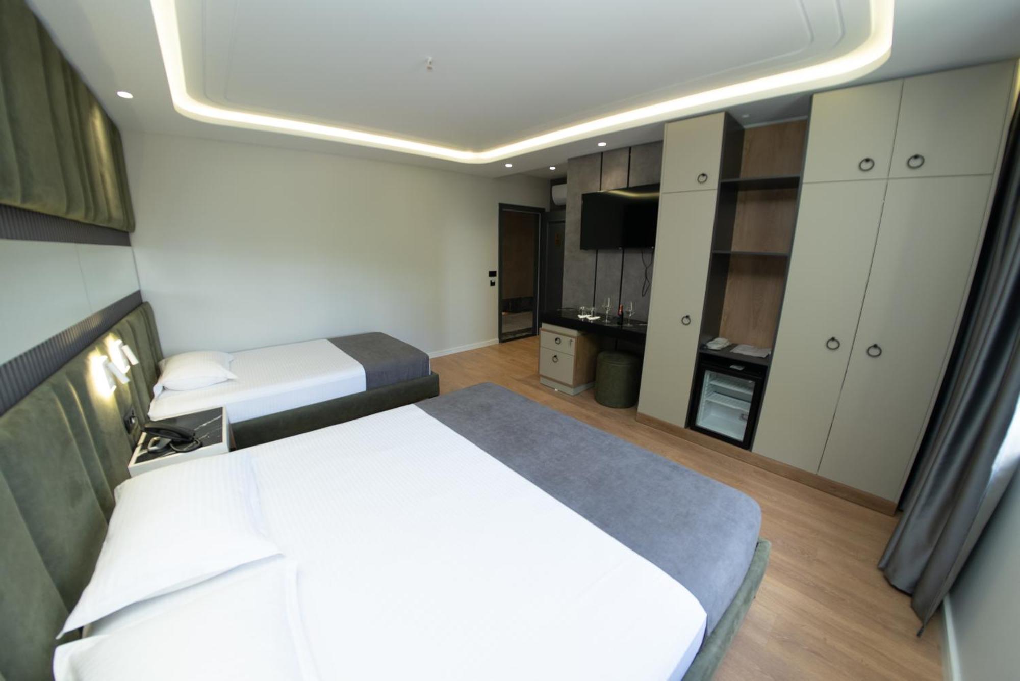 Hotel Monopoly Peshkopi Екстериор снимка