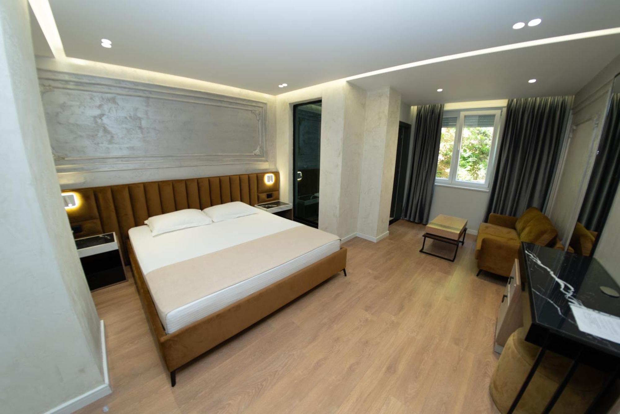 Hotel Monopoly Peshkopi Екстериор снимка